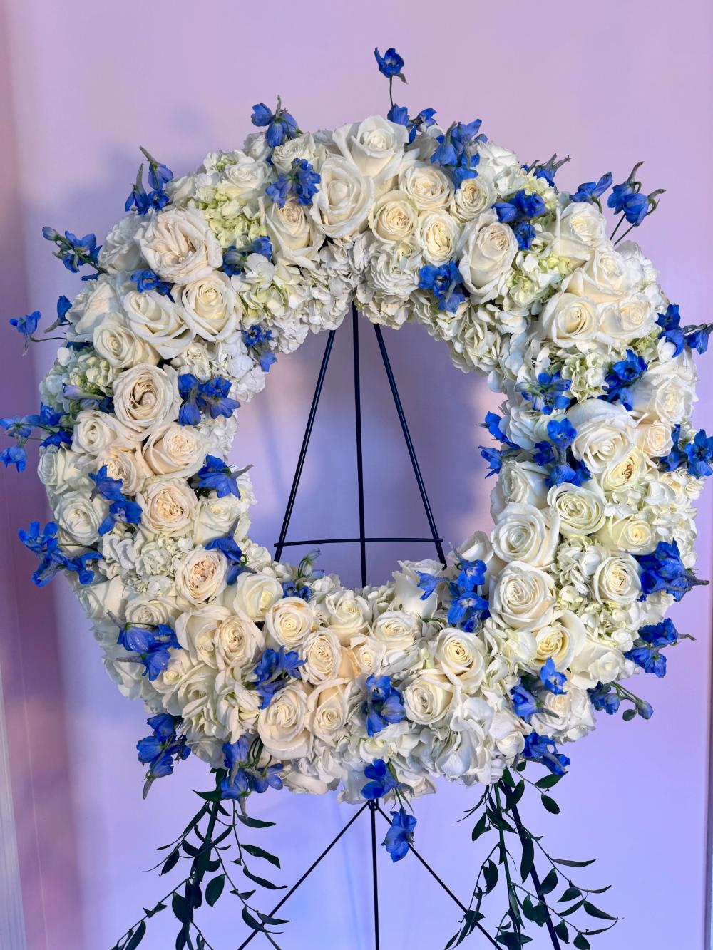 What Flowers Are Appropriate to Send for Sympathy?